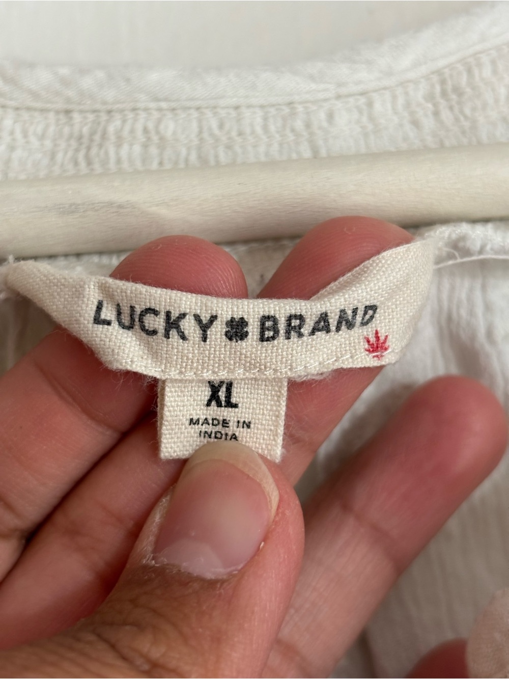 Lucky Brand White Embroidered Button-Front Short Sleeve Blouse - Picture 4 of 7